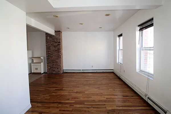 Rented by Compass | media 14