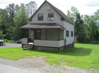 32 Oquossoc Ave, Rangeley, ME 04970