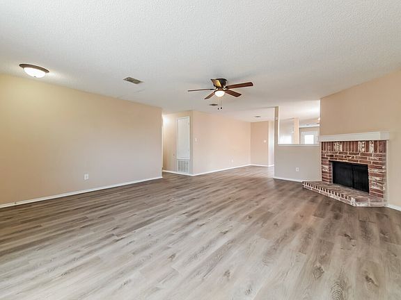 5th image of 1104 Ann Dr