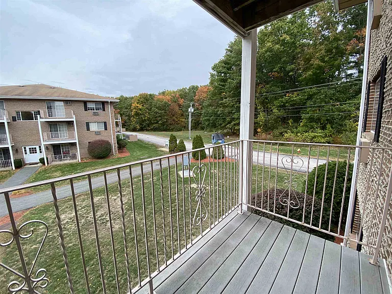 383 Huse Rd #25 — Photo 39