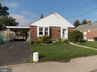 1704 Pearson St, Philadelphia, PA 19115