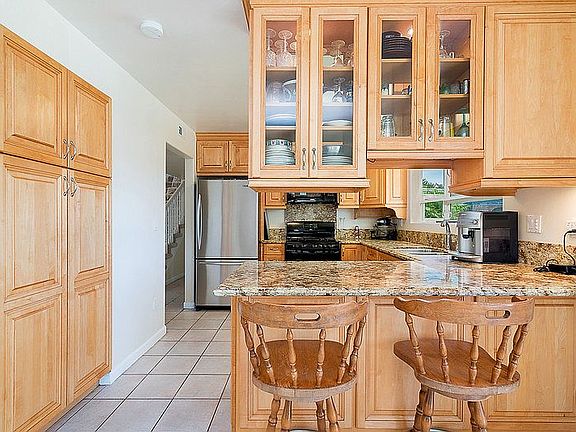 4th image of 7308 Jackson Dr