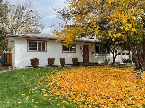 517 Eastwood Dr, Medford, OR 97504
