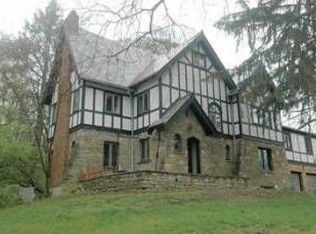 3915 Ledgewood Dr, Cincinnati, OH 45229