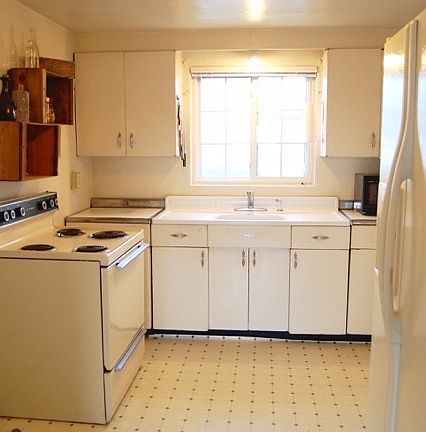 3rd image of 12612 E Boone Ave