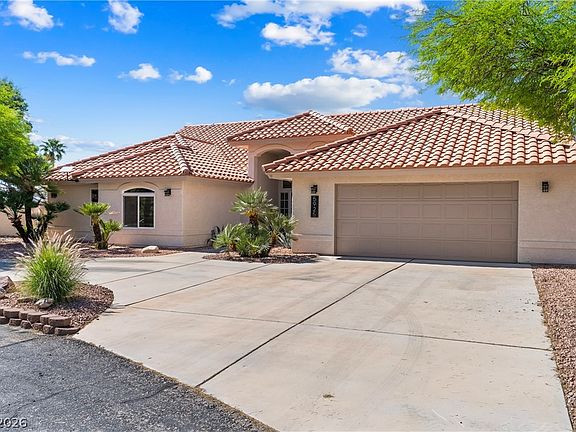 2nd image of 5925 N Campbell Rd