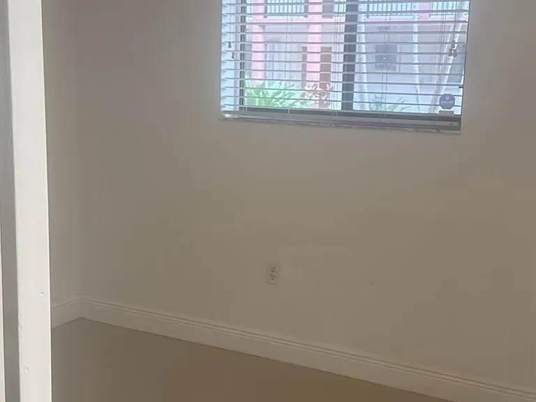 5440 W 21st Ct #102 — Photo 16