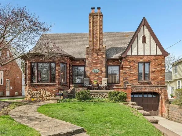 1186 Elmwood Rd, Rocky River, OH 44116
