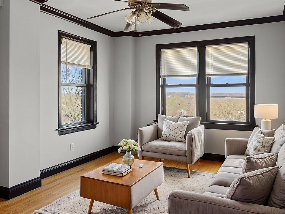 1st image of 2108 S Grand Blvd #1
