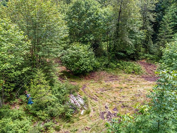 3rd image of 59585 E Sleepy Hollow Dr