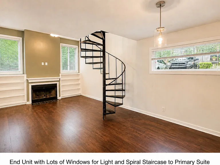 836 Saint Charles Ave NE #A — Photo 4