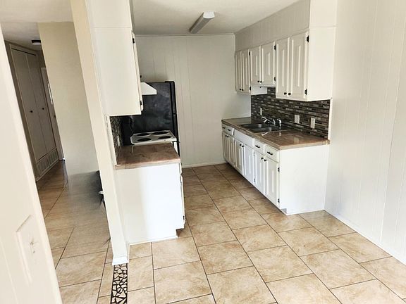 2nd image of 1400 N Saint Marys St #94