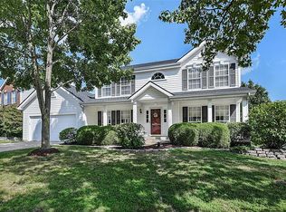1518 Autumn Chase Dr, Fenton, MO 63026