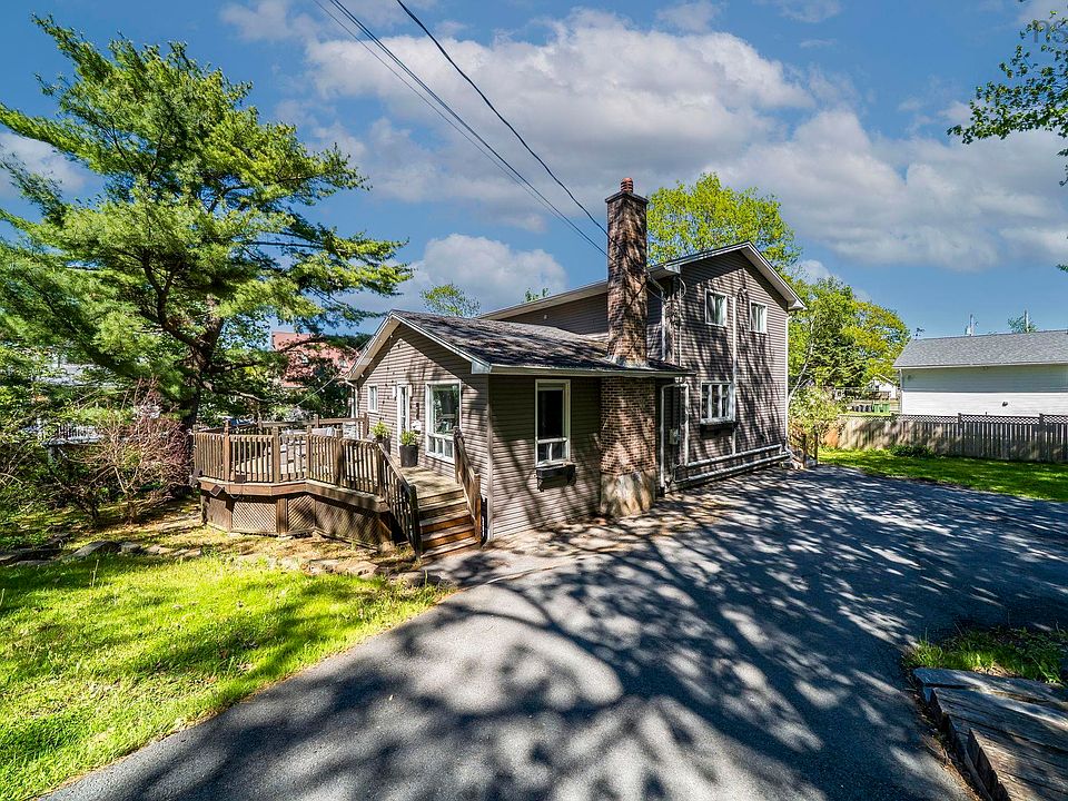 1st image of 7 Crabapple Ln