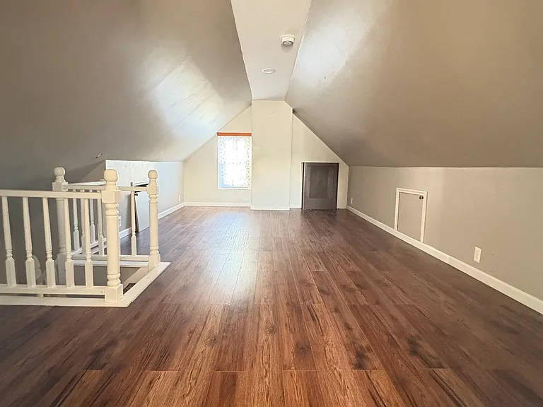 516 Forest St #2 — Photo 9