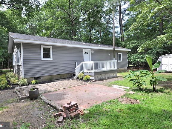 3rd image of 2188 Spinnaker St