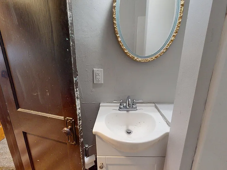 236 Watson St — Photo 24