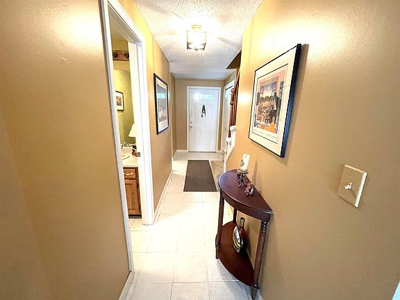 5th image of 35 Meadowview Cir #35