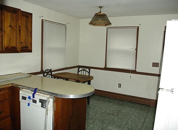 4th image of 608 Haig Blvd
