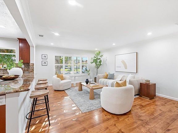5th image of 2199 Fordham Dr