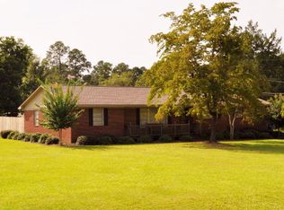 109 Lynn Dr, Fitzgerald, GA 31750