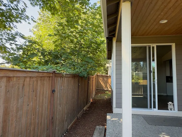 8435 NE 146th St — Photo 20