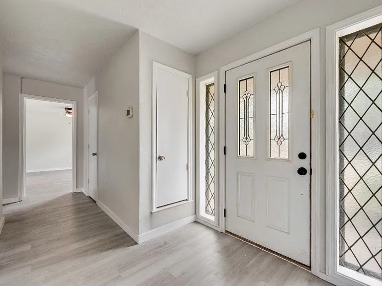 3705 Osage Dr — Photo 3