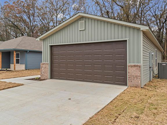 4th image of 270 Sarah Alyse Ln