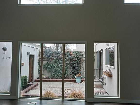 3rd image of 5672 S Park Pl E #1