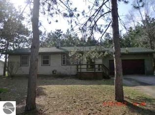 1345 N Keystone Rd, Traverse City, MI 49696