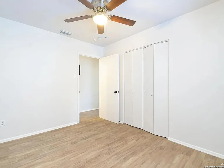 5915 Gabor Dr — Photo 13