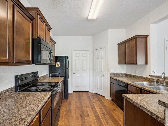 3rd image of 3934 Southern Fld