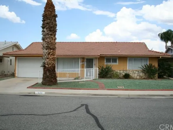 1620 Sandlewood Dr, Hemet, CA 92543