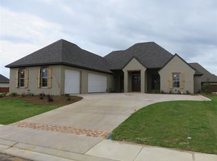 805 Onyx Pl, Flowood, MS 39232