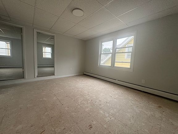 5th image of 21 Manhan St #2L