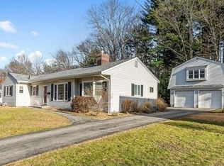 8 Brian Rd, Chelmsford, MA 01824