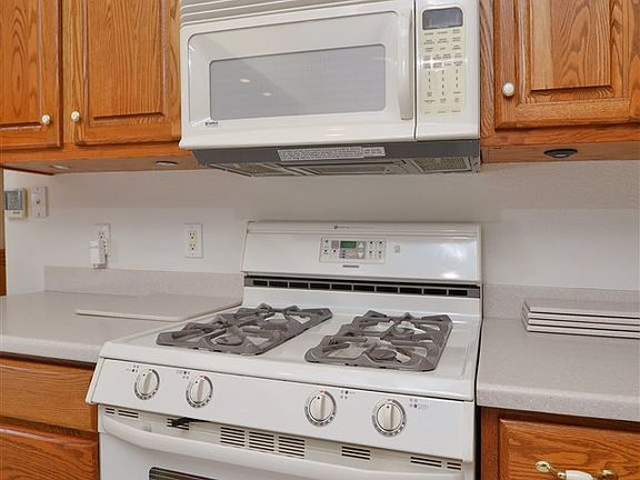 5th image of 14109 E 51st Ln