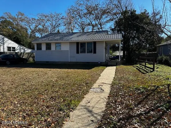 424 Nelson Drive, Jacksonville, NC 28540