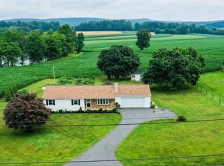 452 N Manor Rd, Elverson, PA 19520