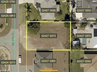 913 NE 4th Pl, Cape Coral, FL 33909