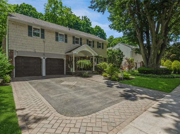 28 Marietta Drive, Westbury, NY 11590