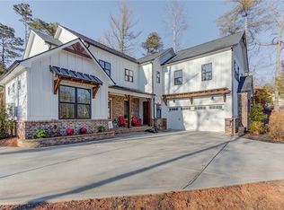 6444 Point Twenty Two, Gainesville, GA 30506