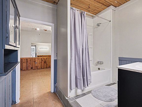 12th image of this home