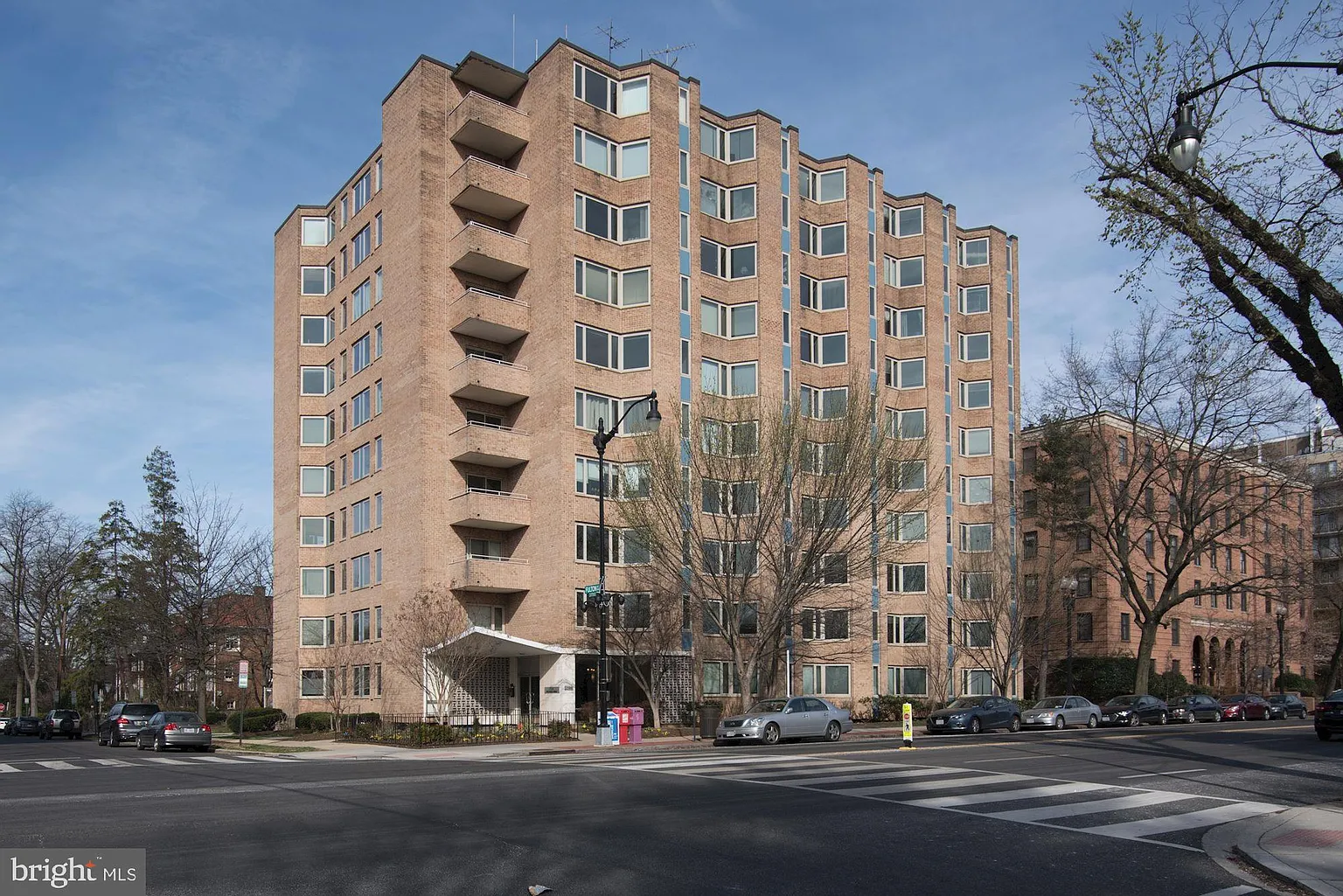 2800 Wisconsin Ave NW APT 701 photo 1