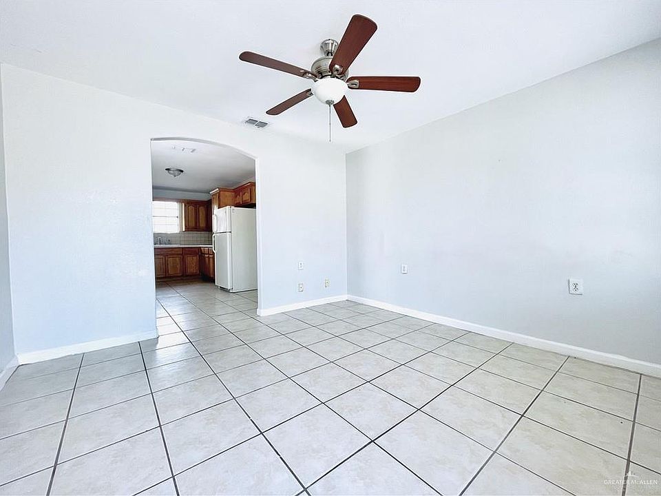 3105 N Hoehn Rd APT 3, Edinburg, TX 78541 | Zillow