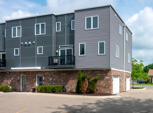 4223 W Forteen Mile Rd, Royal Oak, MI 48073