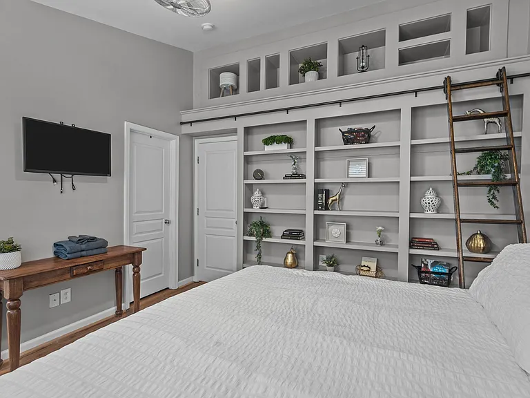 4134 Brenmar Ln — Photo 21