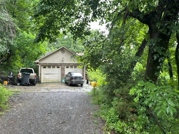 1538 Telephone Tower Rd, Laceys Spring, AL 35754