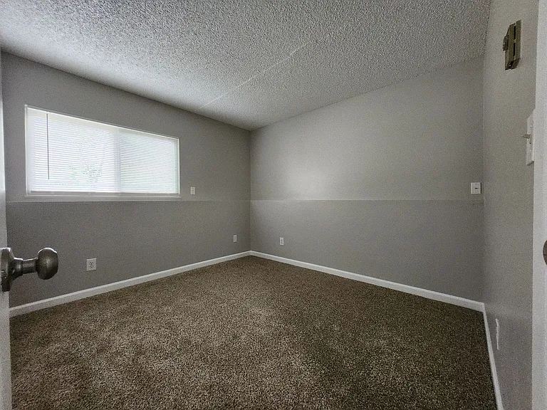 2922 Straus Ln #D — Photo 19