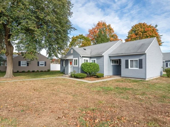 71 Doverbrook Rd #71, Chicopee, MA 01022